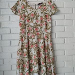 Floral Lorena Rose Dress Women's Size Large(Jr)